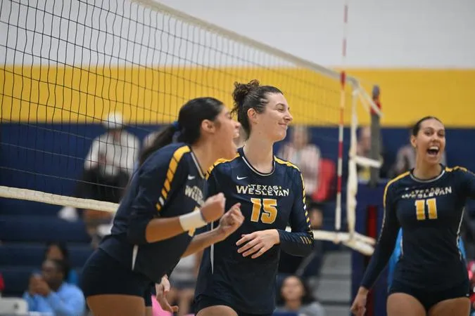 VB: Rams Sweep Lions in Oklahoma
