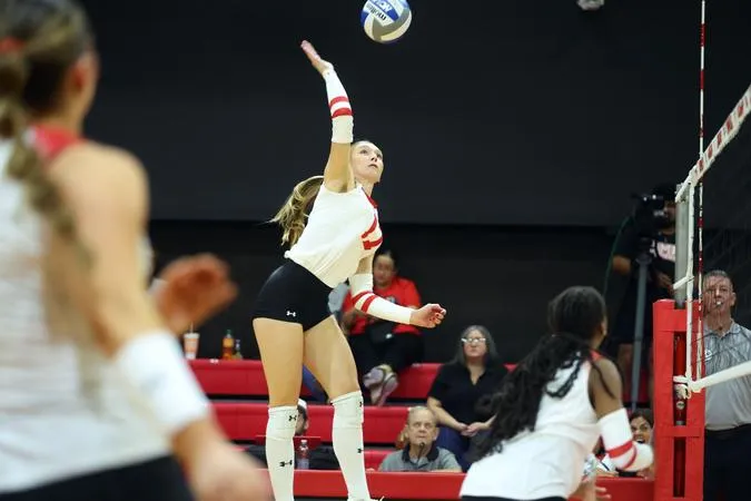 Cardinals fall to Southeastern Louisiana in five-set thriller