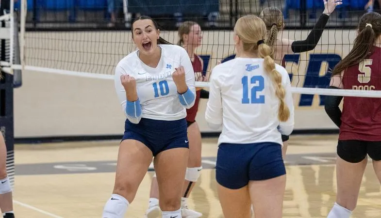 #TIGERSWIN | VB | No. 12 ETBU Earns Two Victories in Ornelas Gym on Saturday