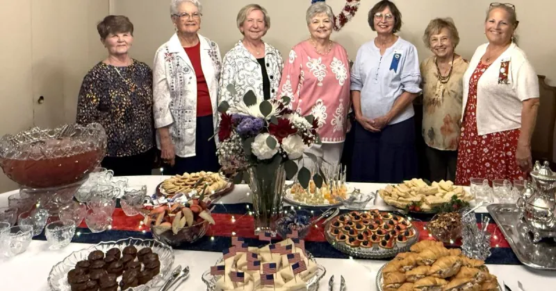 Wednesday Review Club kicks off new year with President's Tea