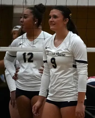 Sets on Sunday: Volleyball finishes weekend with Sherman tri-match