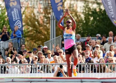 Games-Qatar's Barshim withdraws from high jump final at Asian Games