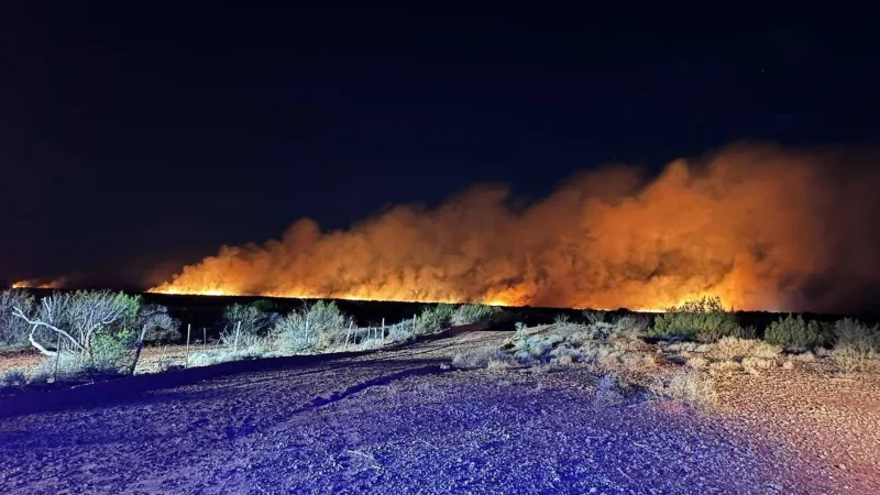 Grover Bend Fire burns about 200 acres northwest of Benjamin, 75% contained