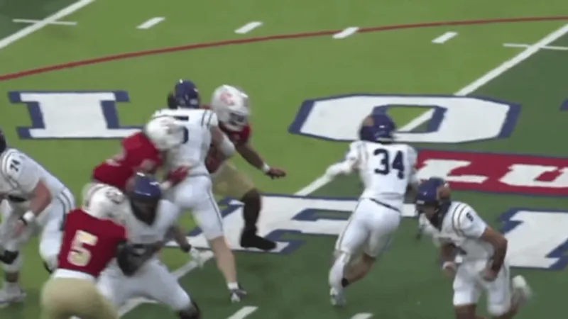 Bulldogs beat Mustangs 56-20 to start Class 5A District 2, improve to 3-2 overall
