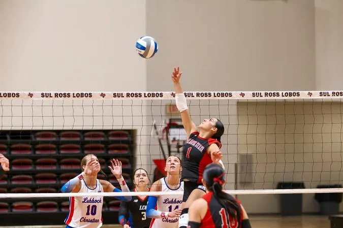 Lobos Swing Away With Rambelles
