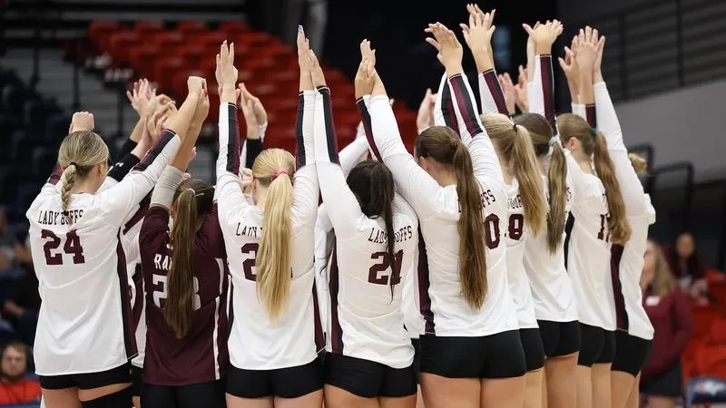 Midwestern State Outlasts the Lady Buffs in Five Sets