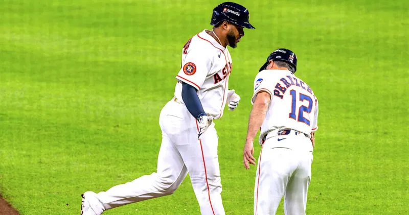 Astros bats falter in 6-3 loss to White Sox