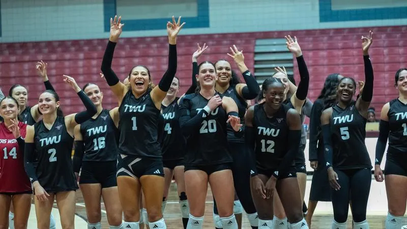 TWU VOLLEYBALL CONTINUES LSC PLAY ON THE ROAD