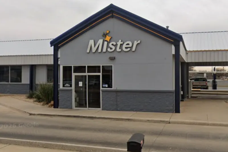 Mister Car Wash Opens Ninth Lubbock Spot With Free Washes