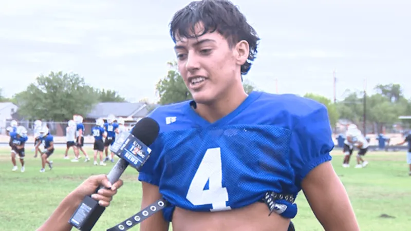 Football Friday Night Stamford's Levi Vahlenkamp wins Week 4 play of the week honors