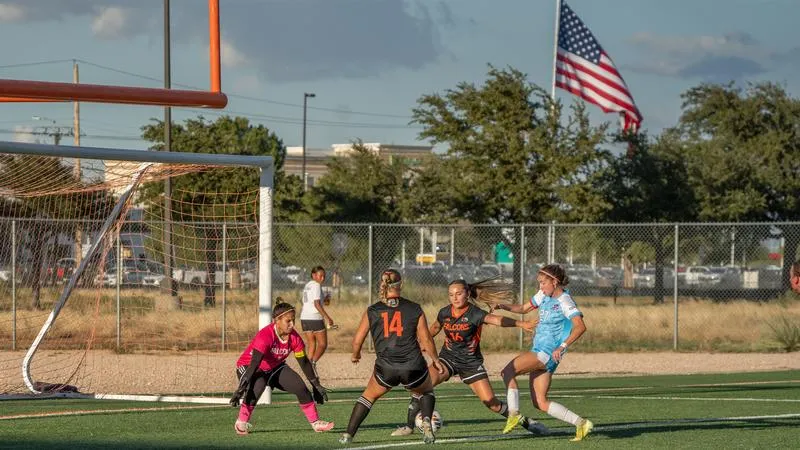 Women's soccer battles LCU in close match