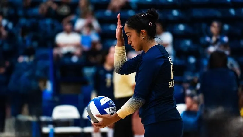 Hilltoppers Push UT Tyler in Tight Sets, Fall in Three