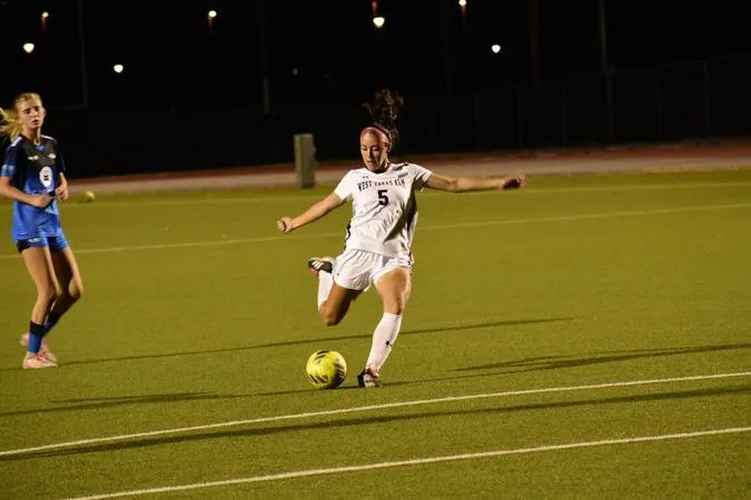 Solorzano Scores with 10 Seconds Left as Lady Buffs beat St. Mary's 4-3 in Resilient Win