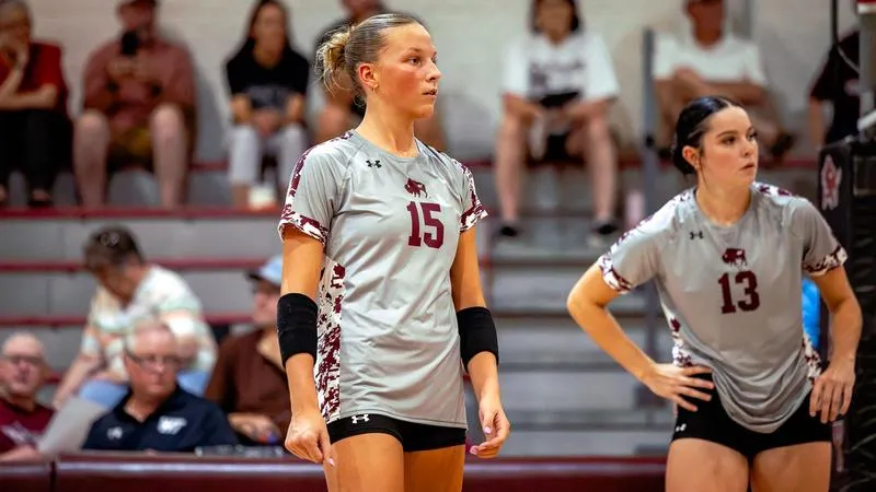 Lady Buffs Battle the Rival Greyhounds in Portales on Friday