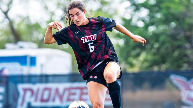 PIONEERS BOUNCE BACK WITH 4-0 ROAD SHUTOUT AT EASTERN NEW MEXICO