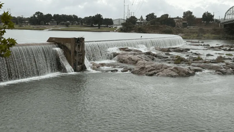 GALLERY: Heavy rain soaks Central Texas