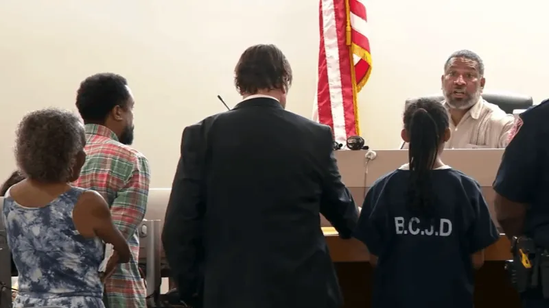 Middle school girl accused of stabbing classmate