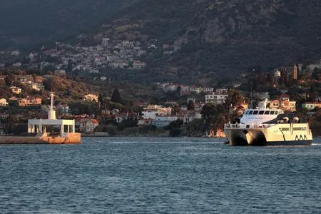 Greece proposes suspending asylum requests in emergencies