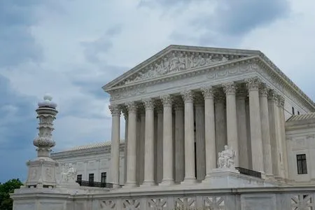 YPF investors ask US Supreme Court to revive $16.1 billion judgment against Argentina