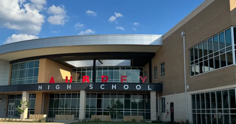 Affidavit says former Aubrey coach had relationship with teenage student for months