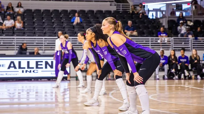 Tarleton State Volleyball falls at EKU