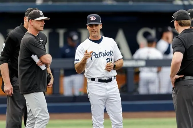 Weekly Coaches' Show: Inside the Dugout with Dan Heefner