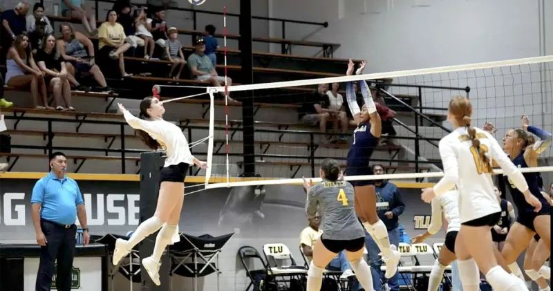 TLU volleyball takes down Dallas, 3-1
