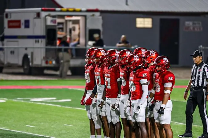 Lobos Host Greyhounds At Jackson Field