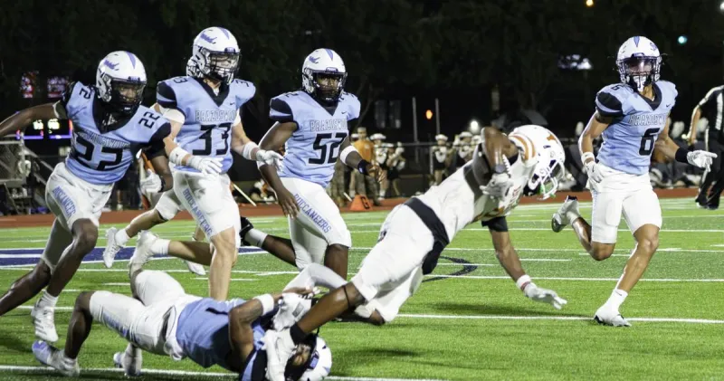 Higgins, Brazoswood defense help author gritty district win over Dobie