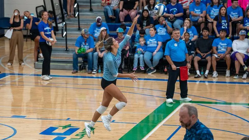 Islanders Fall In Straight Sets to Incarnate Word