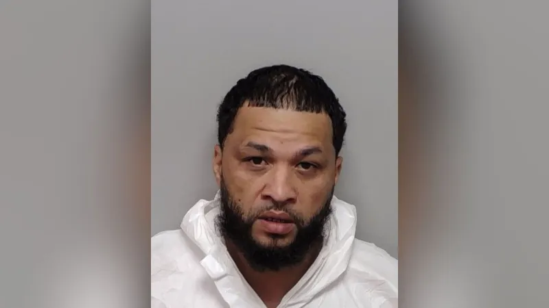 Suspect identified in fatal shooting of Sebastian Robles on Southeast Side