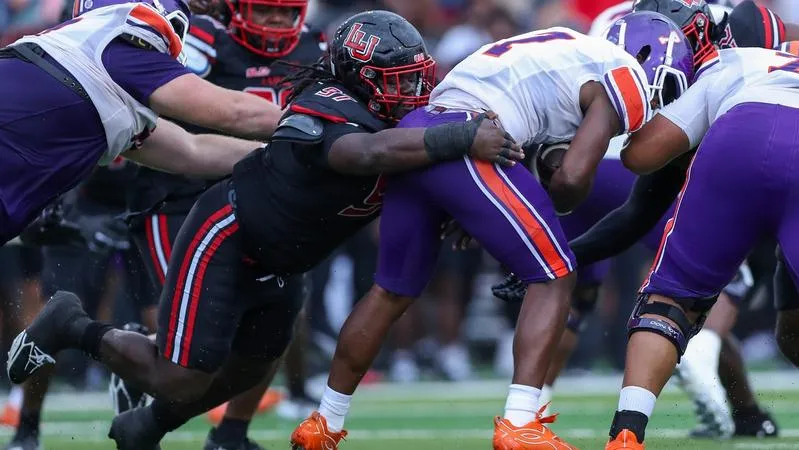 Big First Half Leads LU to Third Consecutive Win