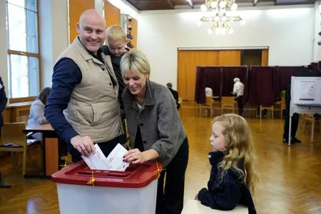 Latvian PM on track to lead pro-Ukraine coalition after election win