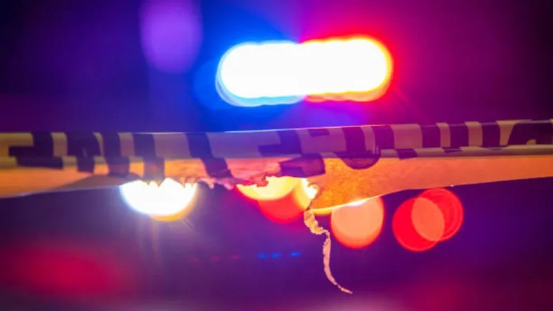 Motorcyclist dies in crash on North Desert Drive