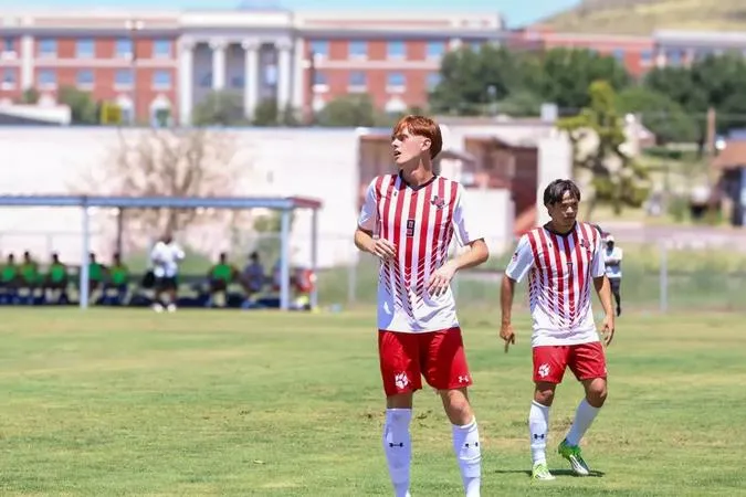Lobos And Dustdevils Square Off