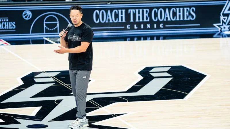 PHOTOS: Local coaches get on-court drills and Spurs scrimmage access at Popovich Clinic