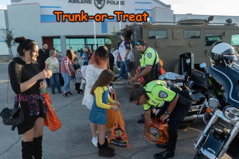 Abilene Police Department Trunk Or Treat On October 29