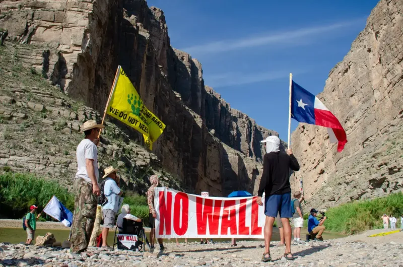 Judge halts Big Bend area border wall construction, use of federal waivers
