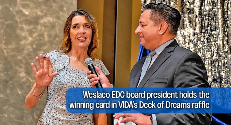 Sandra Charlton Deals Herself a Dream Vacation at VIDA Gala
