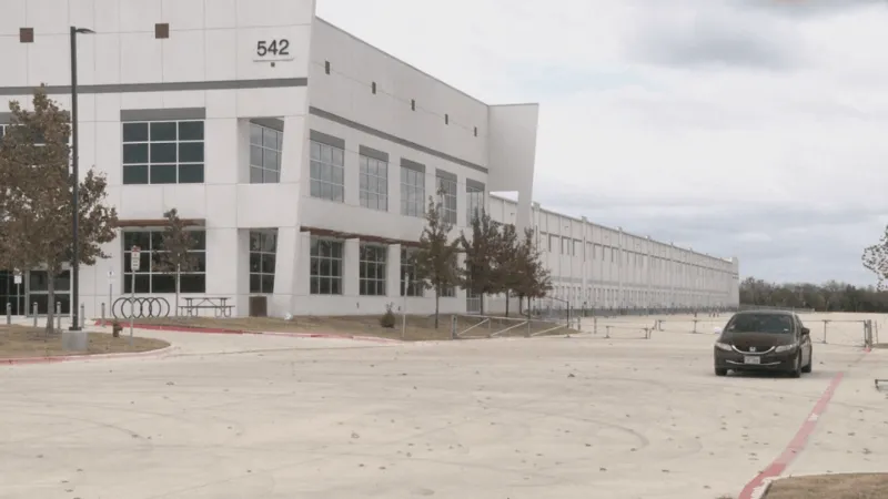 POLL: How do you feel about the proposed East Side ICE facility?