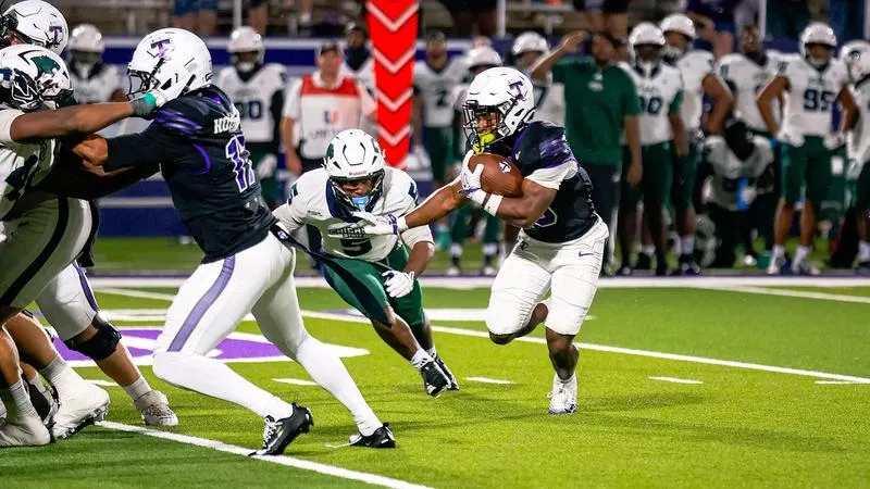 Texans now top-3 in country in both polls ahead of top-10 ranked matchup at Austin Peay