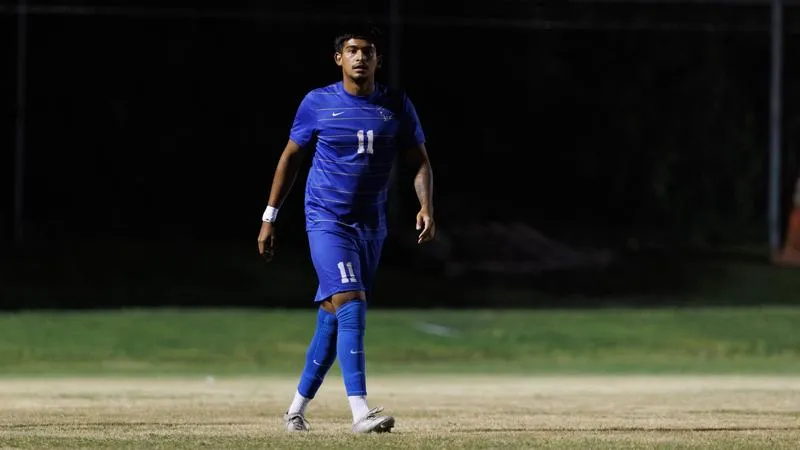 Men's Soccer: Sebastian Poblete Wins LSC Offensive Player of the Week