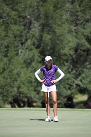 Women's Golf in first after Round One of the Tempest Invitational