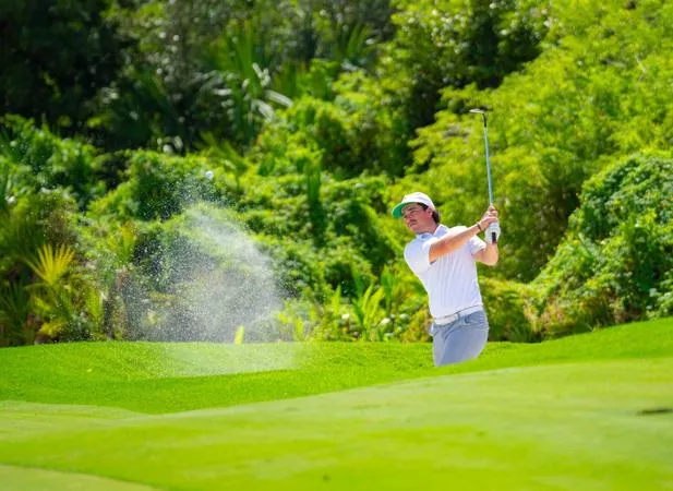 Cardinals finish Day 1 of West Bay Invitational