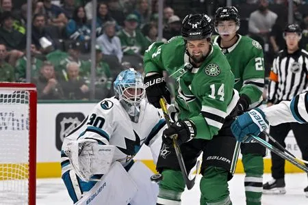 NHL roundup: Without Macklin Celebrini, Sharks blanked by Stars