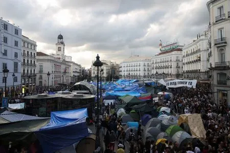 Spain expected to approve housing decrees that triggered snap election