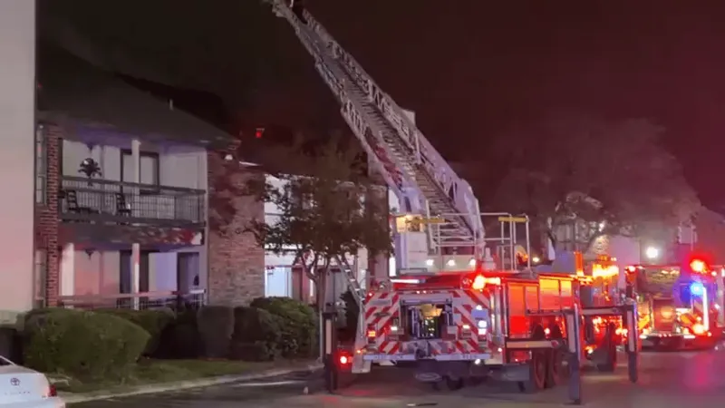 Flames tear through Northeast Side apartment complex overnight