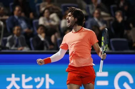 Tennis-Alcaraz finds best form to sink Lehecka and retain Japan Open crown