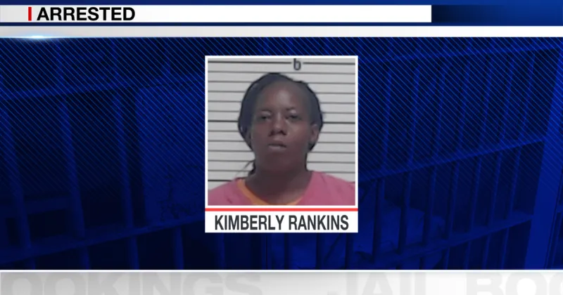 Texarkana woman arrested in stabbing death