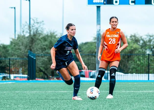 No. 2 Women's Soccer Faces UT Dallas in Key Conference Clash